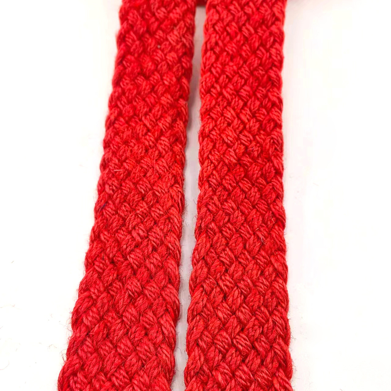 Cinturão de Jute de Heringbone Vermelho com Faixas de Tecido Coloridas